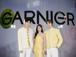 หน้าไบรท์ ไม่เอี๊ยด เก้า-สกาย-นานิ ท้าให้ลองโฟมเซรั่มวิตซีสูตรใหม่ Garnier Bright Complete Serum Cleanser เปิดตัวอลังการพร้อมอ่างล้างหน้าขนาดยักษ์ ใจกลางห้าง Emsphere