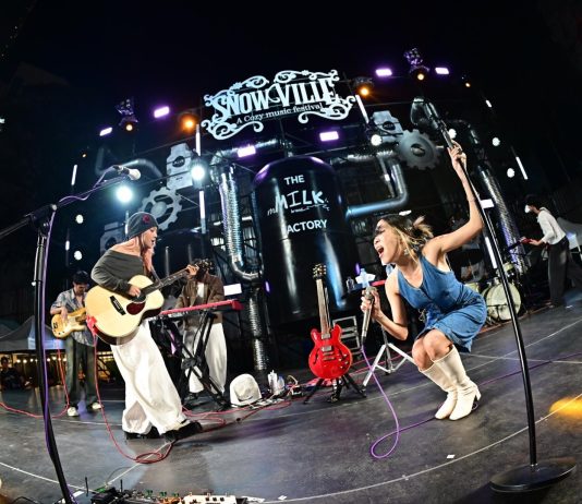“Snow Ville 2025 presented by mMilk” อบอวลด้วยเสียงเพลงและความสุขส่งท้ายปี!! ศิลปินฮอตโชว์ร้อง-เต้นจัดเต็ม!! แฟนเพลงนับพันแห่เชียร์แน่น